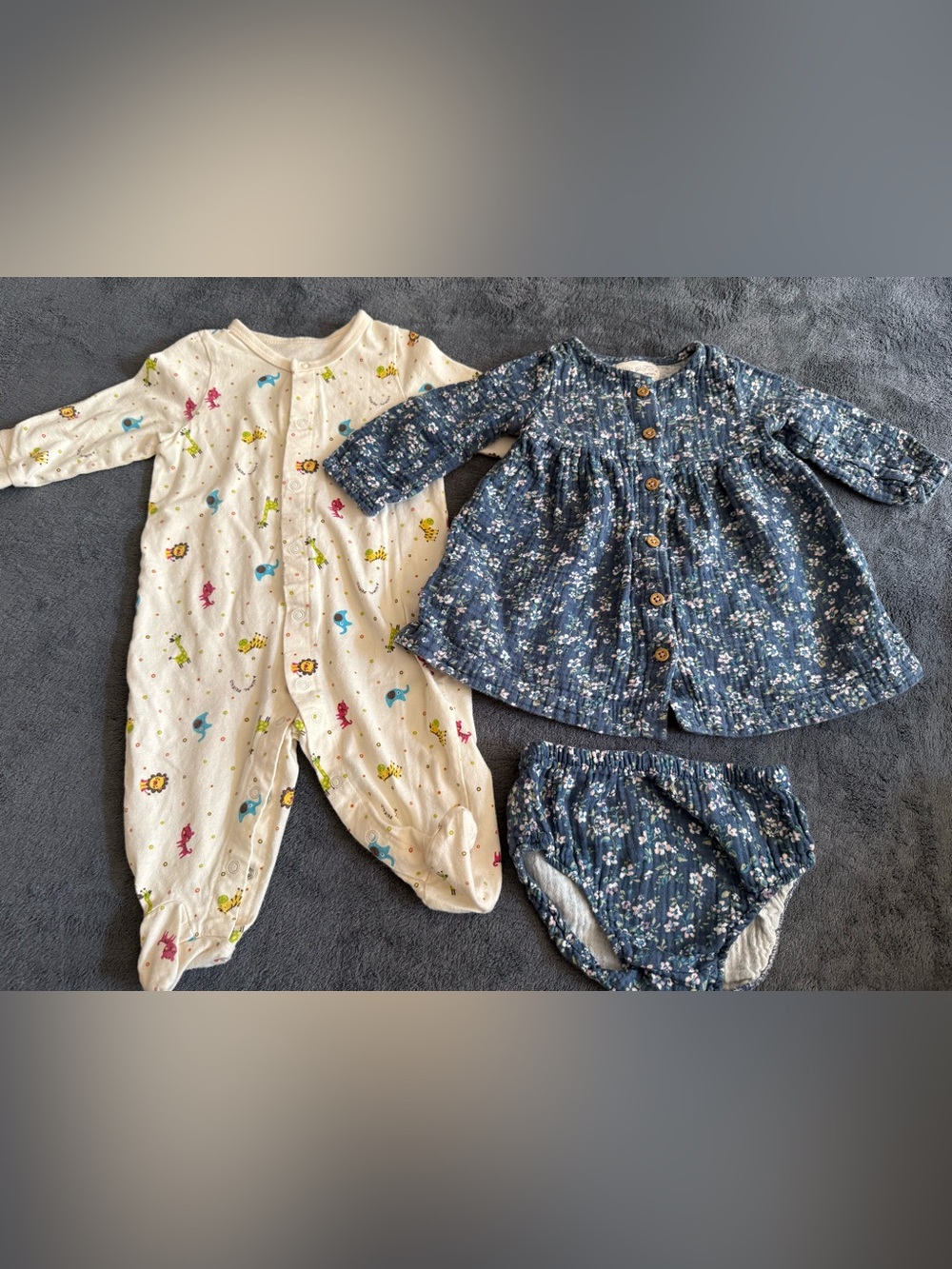 Carters and Unbranded Girls organic cotton outfit sets size 6 months